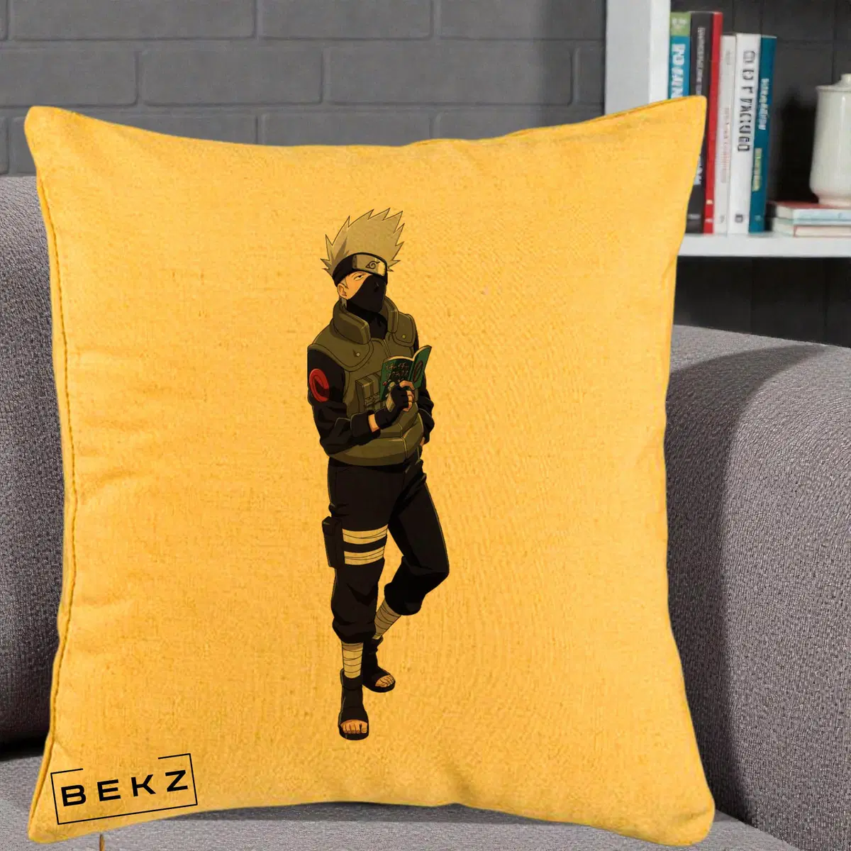 Perna Decorativa Naruto Kakashi Hatake Portret Complet, 40x40 cm, Galben, Husa Detasabila, Perna, BEKZ®