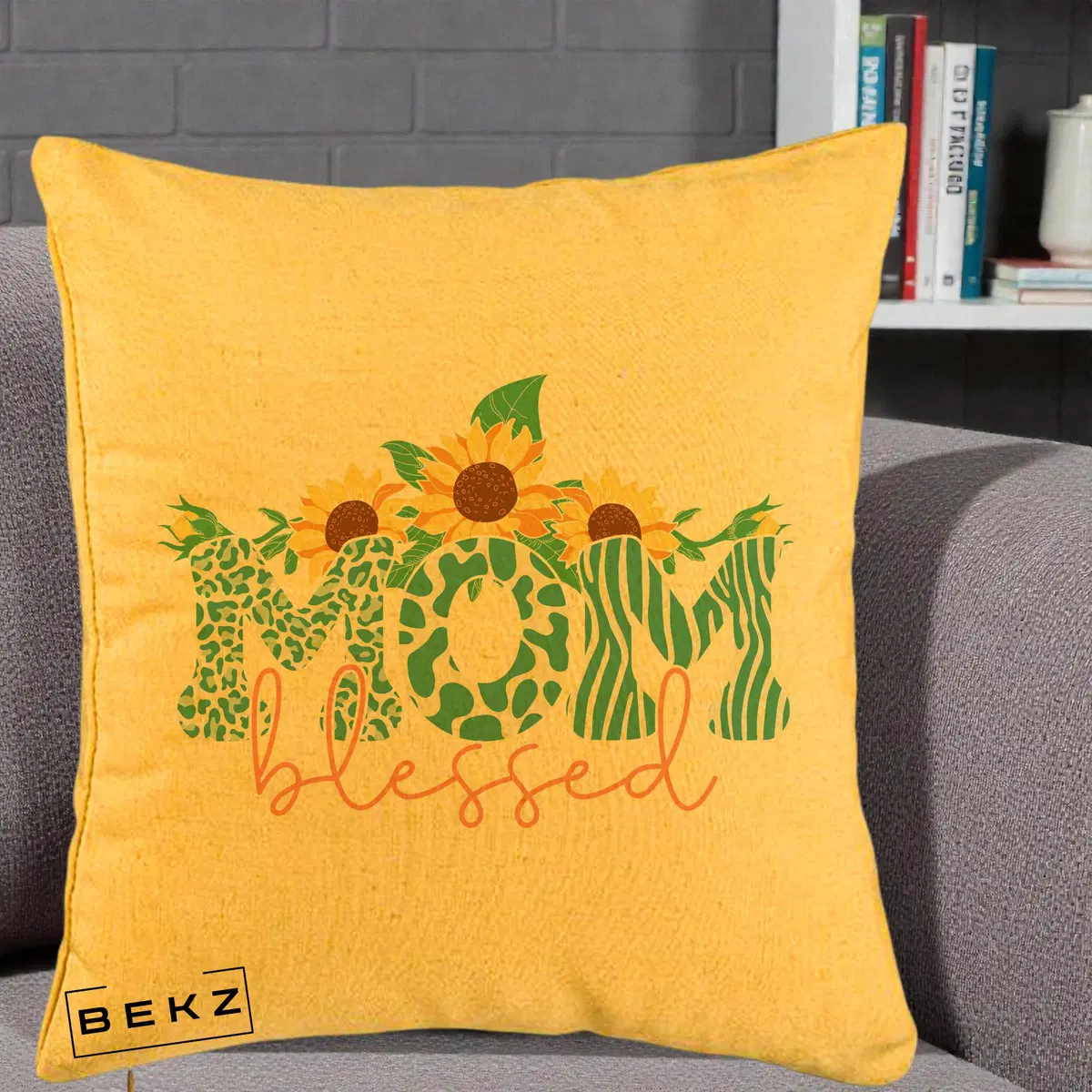Perna Decorativa Mom Blessed cu Floarea Soarelui Animal Print Teal, 40x40 cm, Galben, Husa Detasabila, Perna, BEKZ®