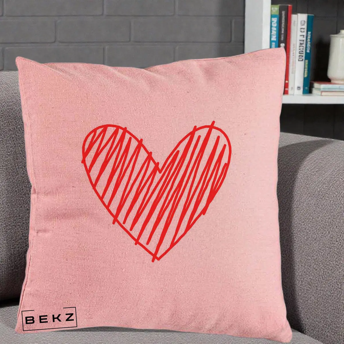 Perna Decorativa Inima Rosie Desen Manual, 40x40 cm, Roz, Husa Detasabila, Perna, BEKZ®
