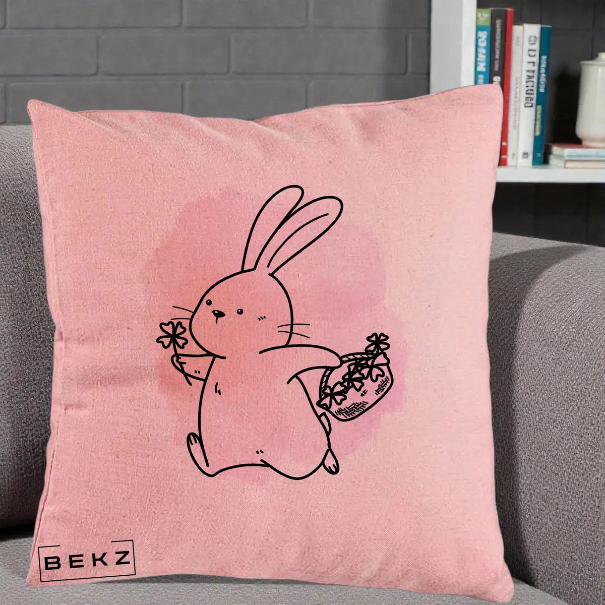Perna Decorativa Iepuras Kawaii cu Cosulet Floral, 40x40 cm, Roz, Husa Detasabila, Perna, BEKZ®