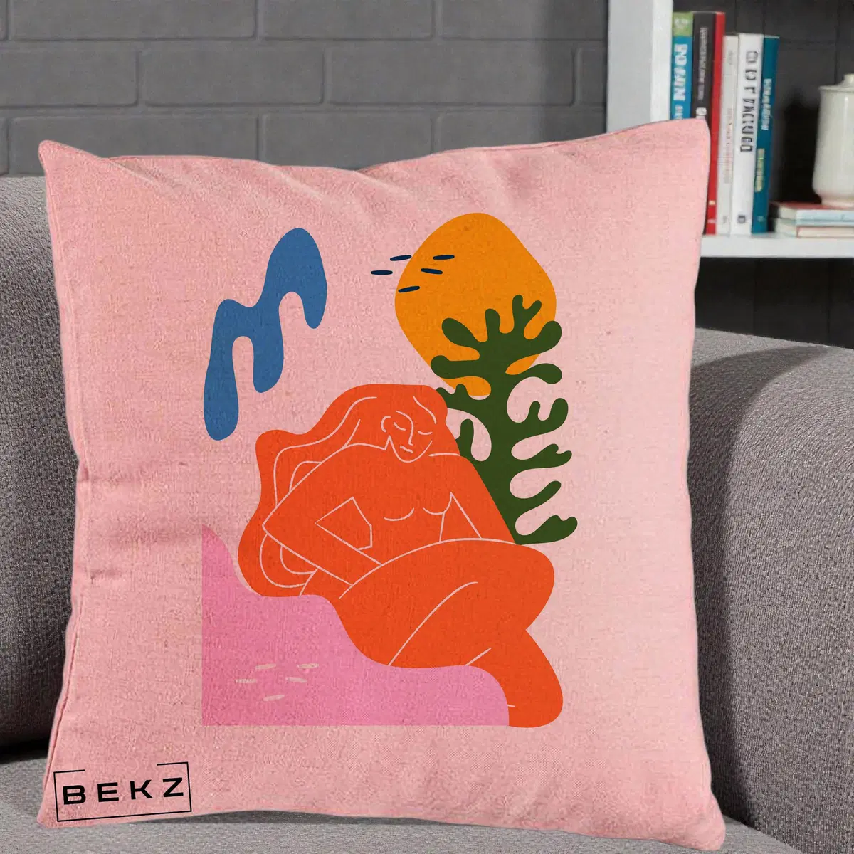 Perna Decorativa Femeie Portocalie Relaxata, 40x40 cm, Roz, Husa Detasabila, Perna, BEKZ®