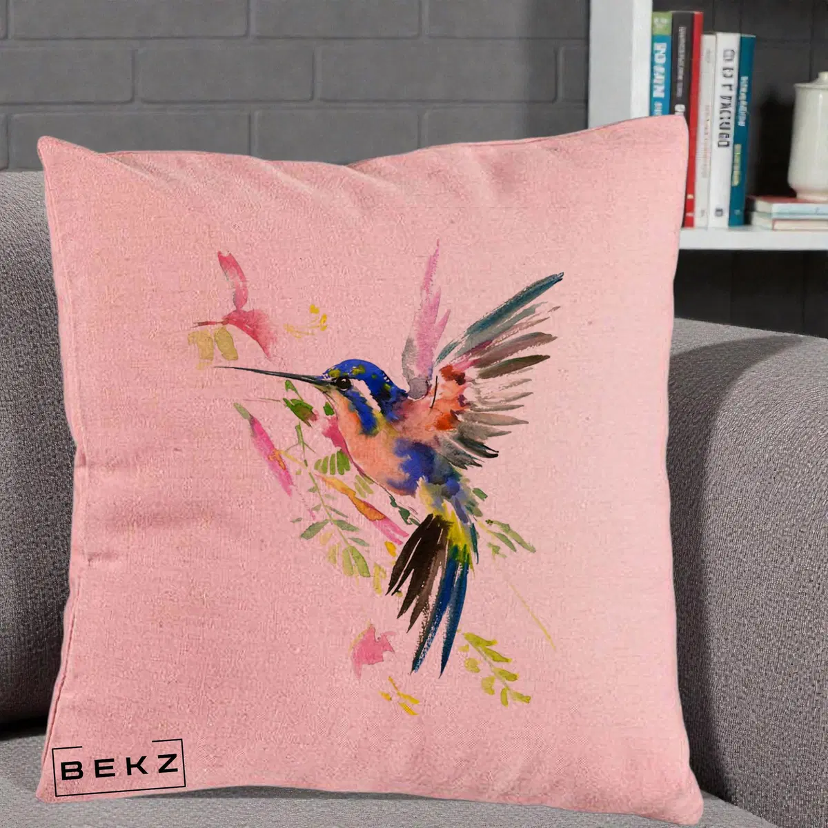 Perna Decorativa Colibri Acuarela, 40x40 cm, Roz, Husa Detasabila, Perna, BEKZ®
