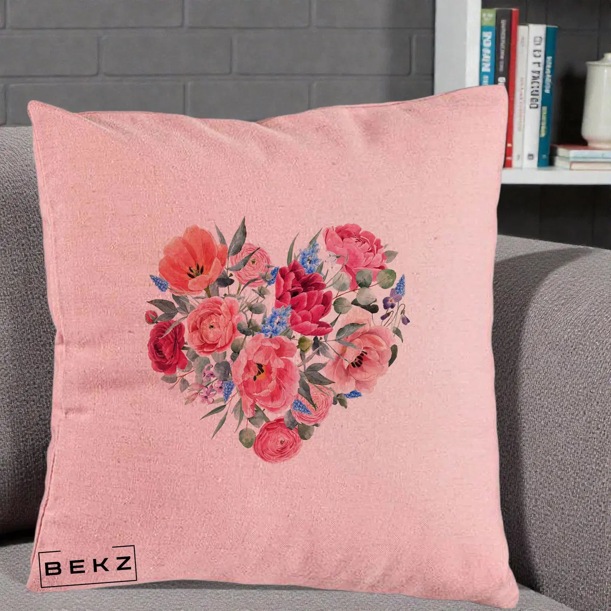 Perna Decorativa Inima din Bujori Acuarela, 40x40 cm, Roz, Husa Detasabila, Perna, BEKZ®