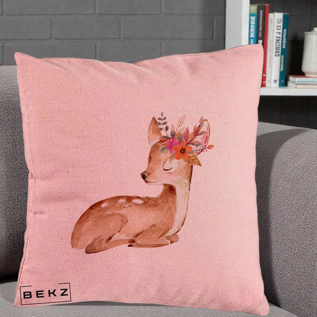 Perna Decorativa Caprioara cu Flori in Coama, 40x40 cm, Roz, Husa Detasabila, Perna, BEKZ®