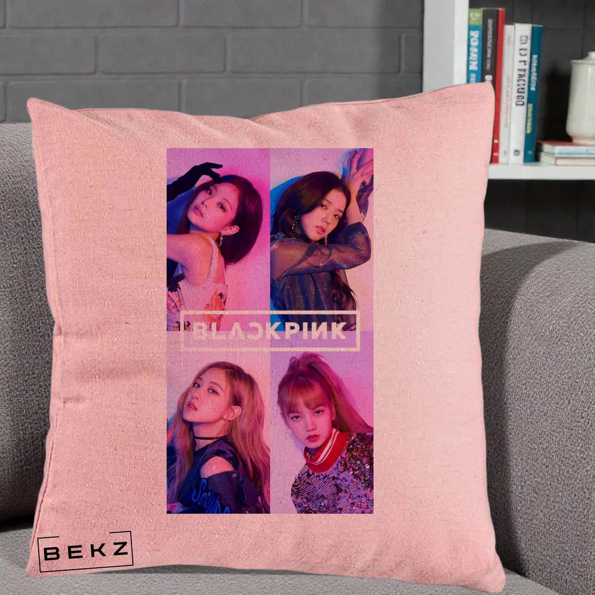 Perna Decorativa BLACKPINK Poster Colaj 4 Membre Violet Roz, 40x40 cm, Roz, Husa Detasabila, Perna, BEKZ®