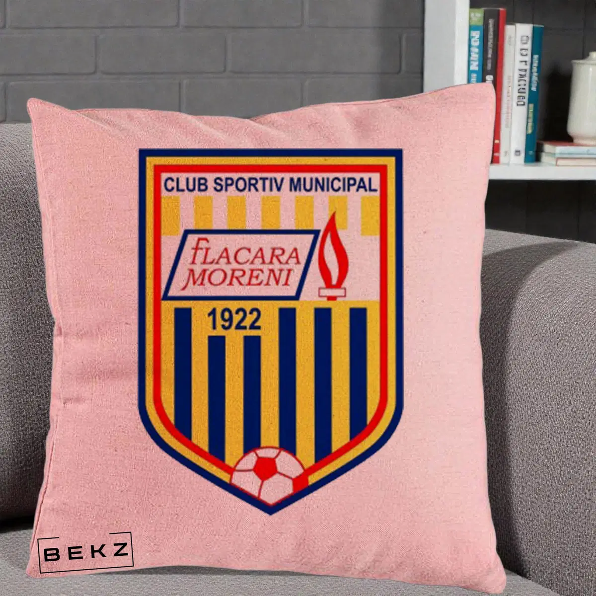 Perna Decorativa CSM Flacara Moreni 1922 Fotbal, 40x40 cm, Roz, Husa Detasabila, Perna, BEKZ®