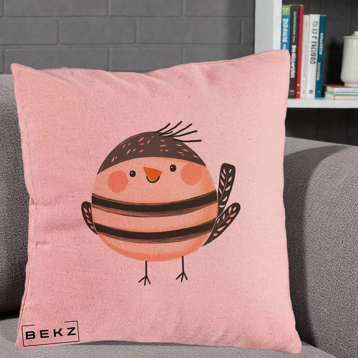 Perna Decorativa Pui Kawaii Bej-Negru Dungat, 40x40 cm, Roz, Husa Detasabila, Perna, BEKZ®