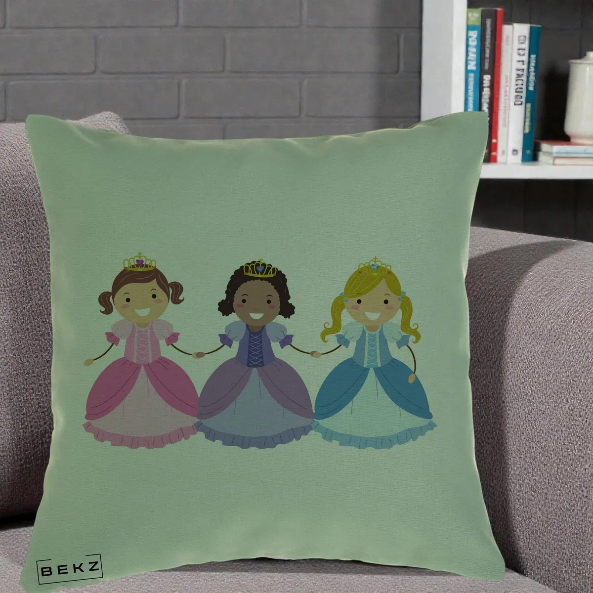 Perna Decorativa Printese Diverse Ilustratie, 40x40 cm, Verde, Husa Detasabila, Perna, BEKZ®