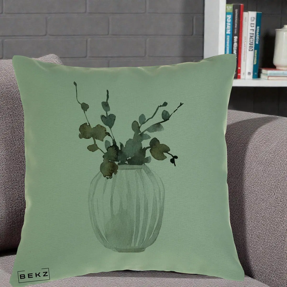 Perna Decorativa Vaza cu Eucalipt Watercolor, 40x40 cm, Verde, Husa Detasabila, Perna, BEKZ®