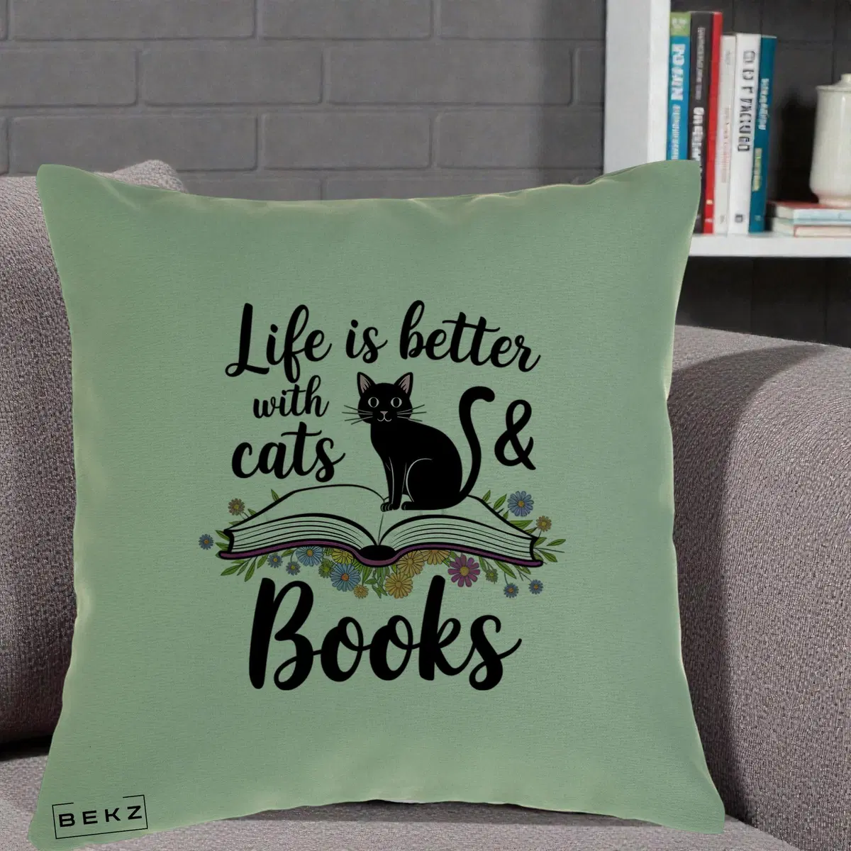 Perna Decorativa Life is Better Cats and Books, 40x40 cm, Verde, Husa Detasabila, Perna, BEKZ®