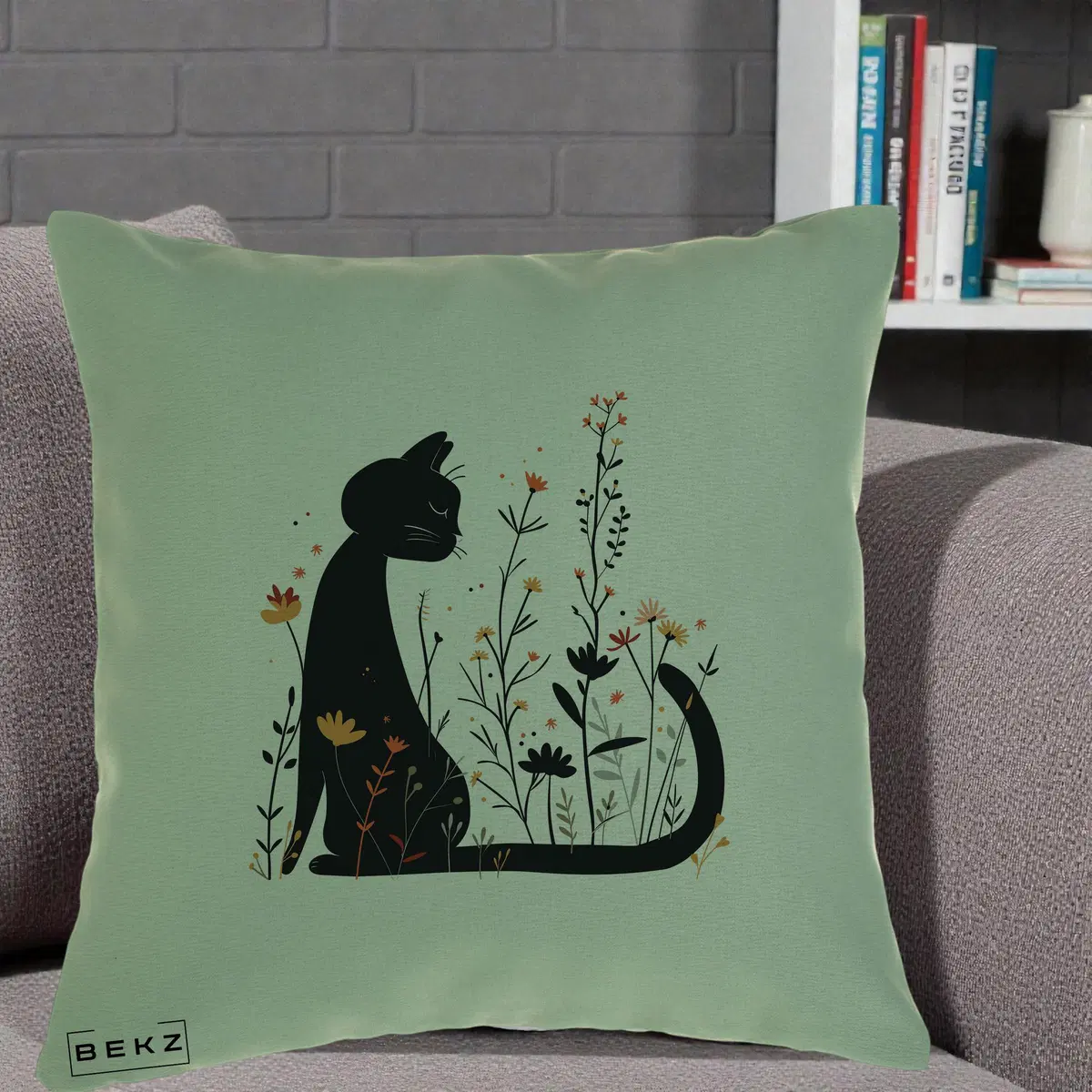 Perna Decorativa Pisica Neagra Flori Portocalii Silueta, 40x40 cm, Verde, Husa Detasabila, Perna, BEKZ®