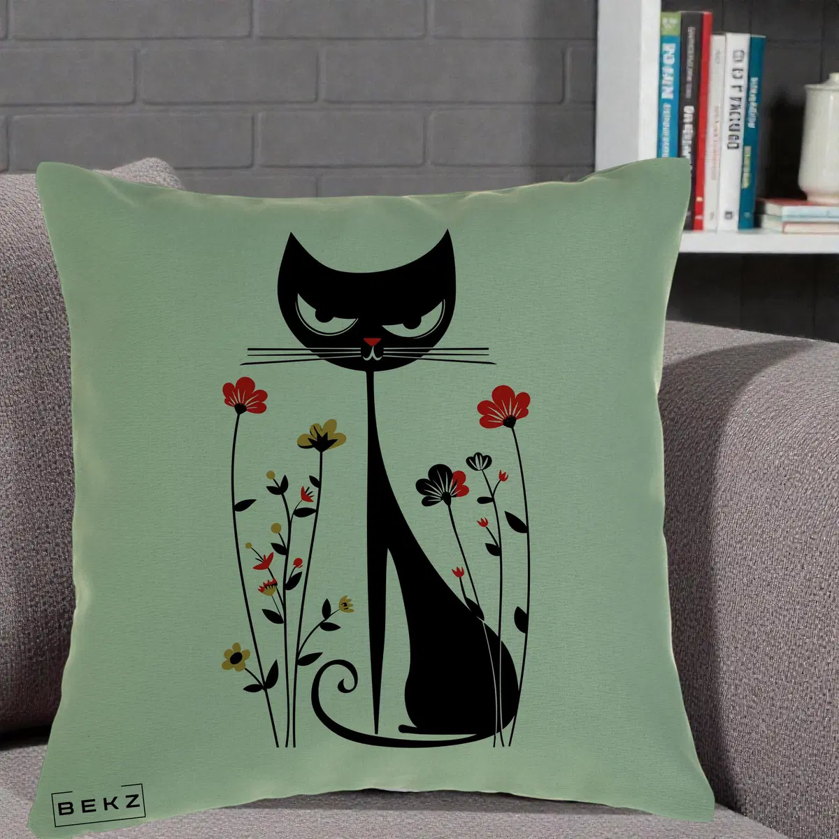 Perna Decorativa Pisica Neagra Grafica Flori Rosii, 40x40 cm, Verde, Husa Detasabila, Perna, BEKZ®