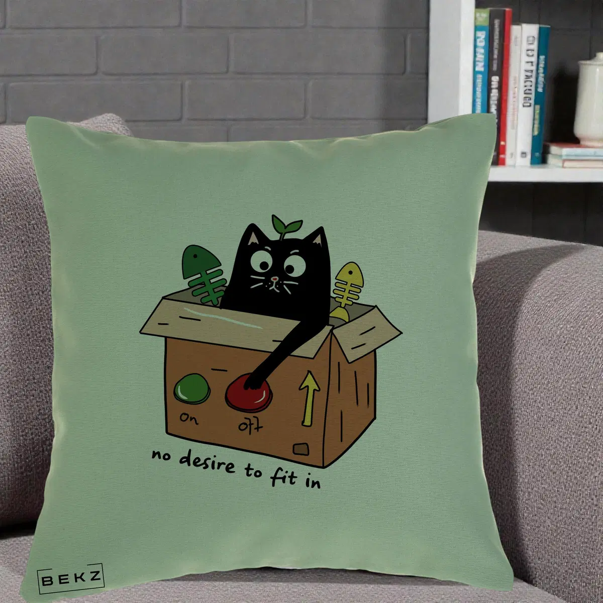 Perna Decorativa Pisica in Cutie No Desire to Fit In, 40x40 cm, Verde, Husa Detasabila, Perna, BEKZ®