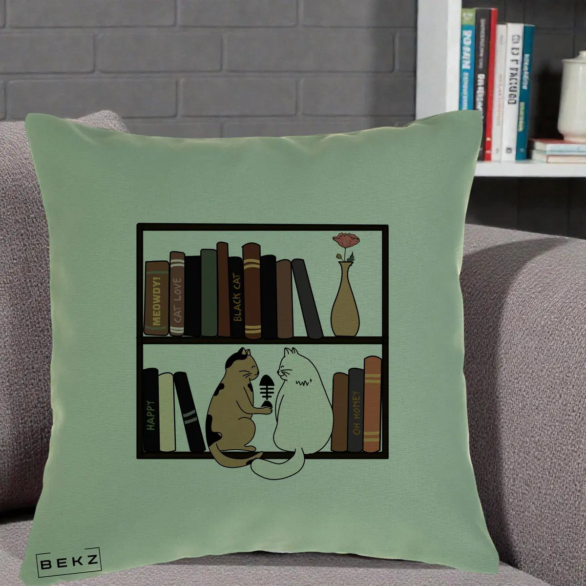 Perna Decorativa Pisici si Carti pe Raft, 40x40 cm, Verde, Husa Detasabila, Perna, BEKZ®