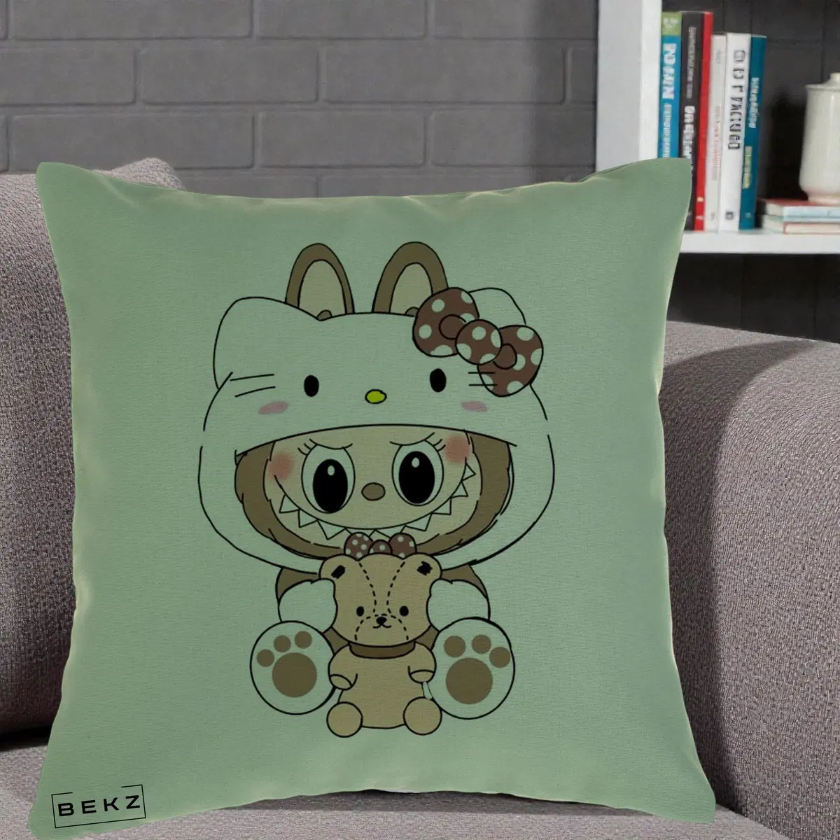 Perna Decorativa Labubu x Hello Kitty Maro-Vintage, 40x40 cm, Verde, Husa Detasabila, Perna, BEKZ®