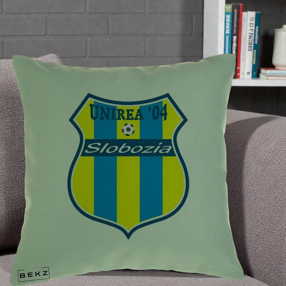 Perna Decorativa Unirea '04 Slobozia Fotbal, 40x40 cm, Verde, Husa Detasabila, Perna, BEKZ®
