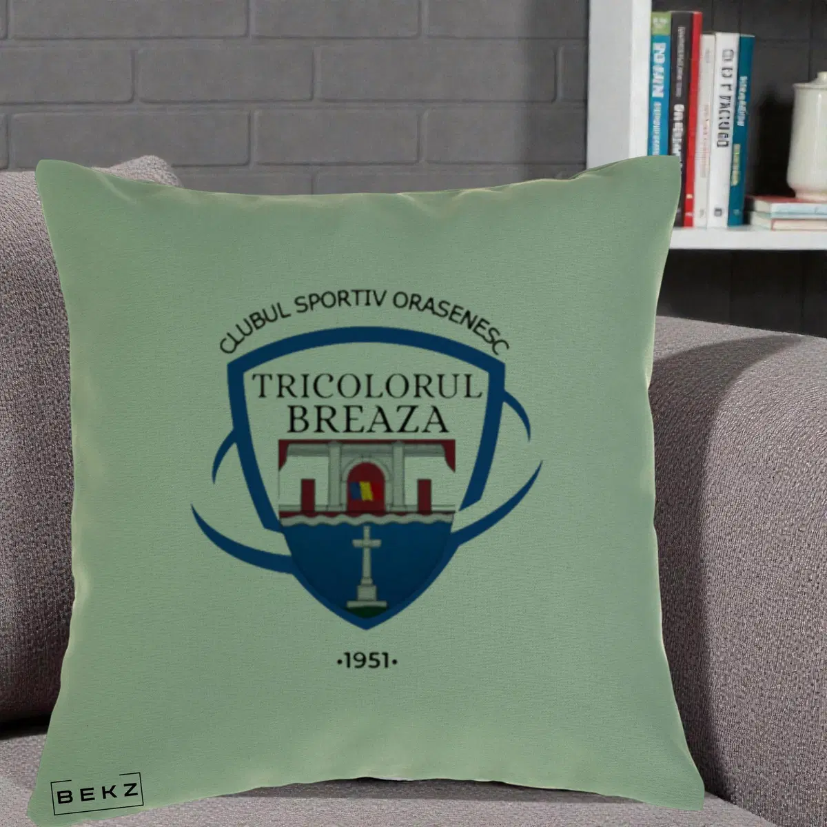 Perna Decorativa CSO Tricolorul Breaza 1951, 40x40 cm, Verde, Husa Detasabila, Perna, BEKZ®