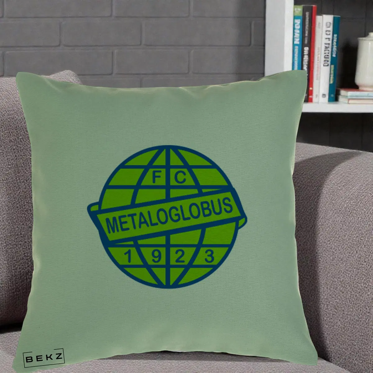 Perna Decorativa FC Metaloglobus Bucuresti 1923 Fotbal, 40x40 cm, Verde, Husa Detasabila, Perna, BEKZ®
