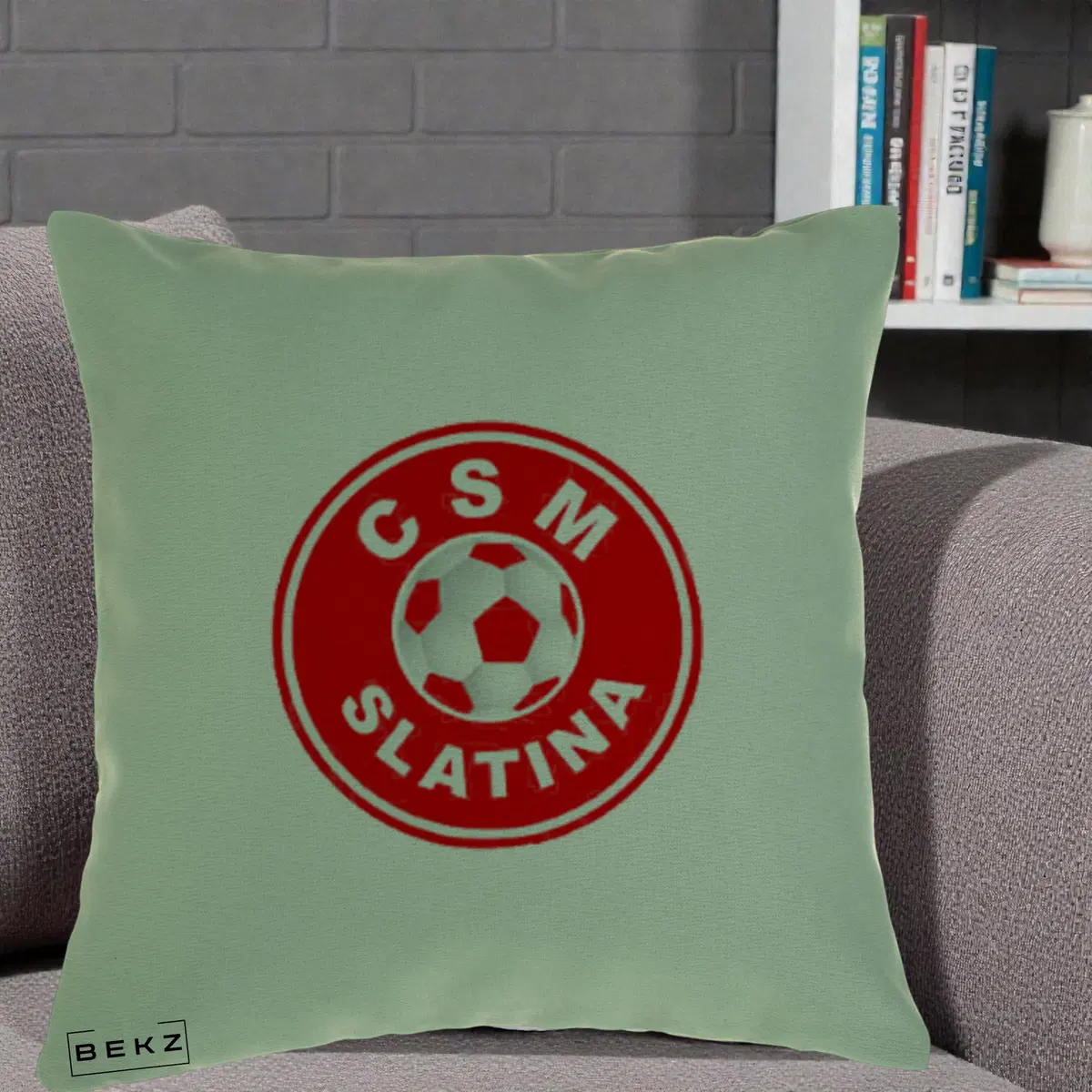Perna Decorativa CSM Slatina Fotbal, 40x40 cm, Verde, Husa Detasabila, Perna, BEKZ®