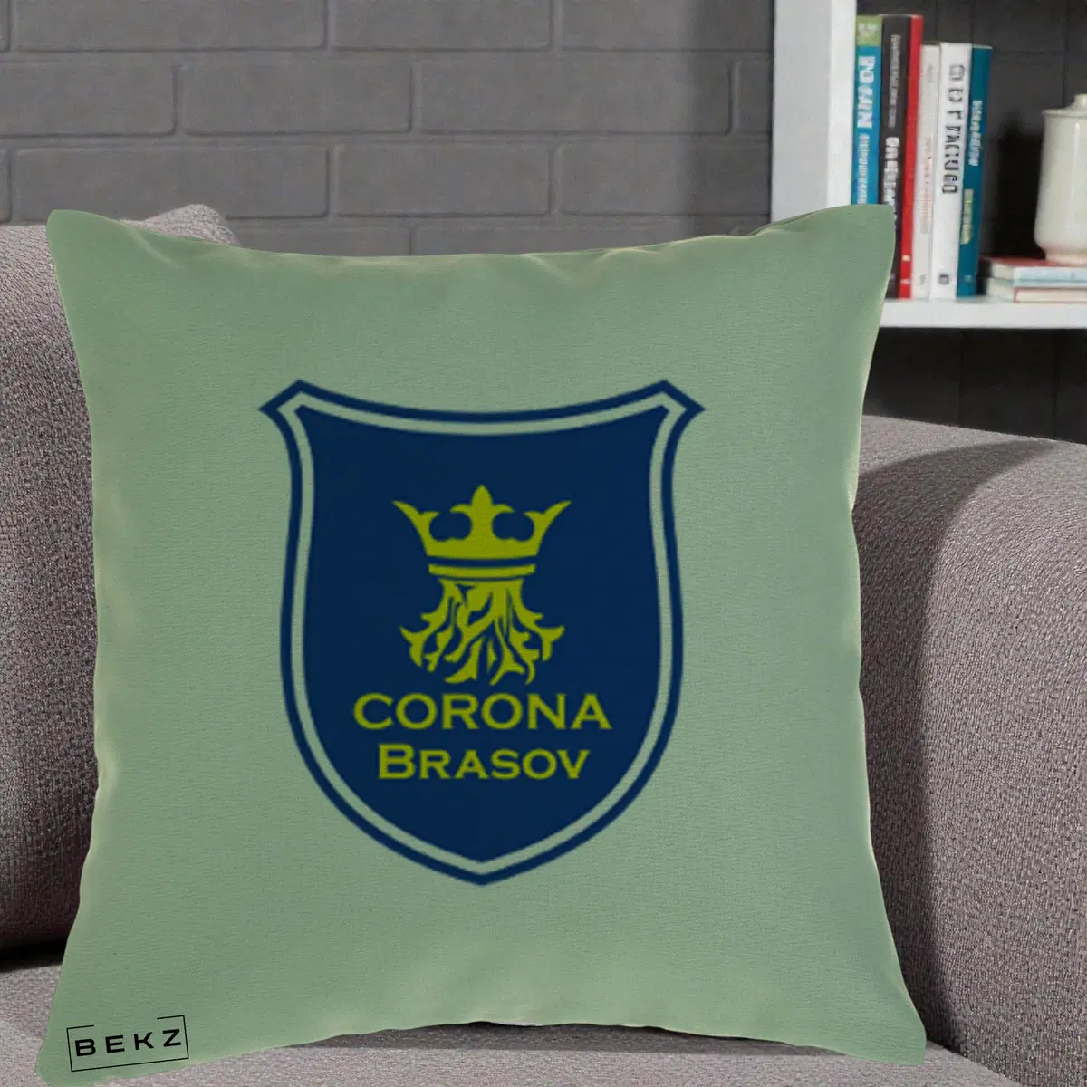 Perna Decorativa Corona Brasov Fotbal, 40x40 cm, Verde, Husa Detasabila, Perna, BEKZ®