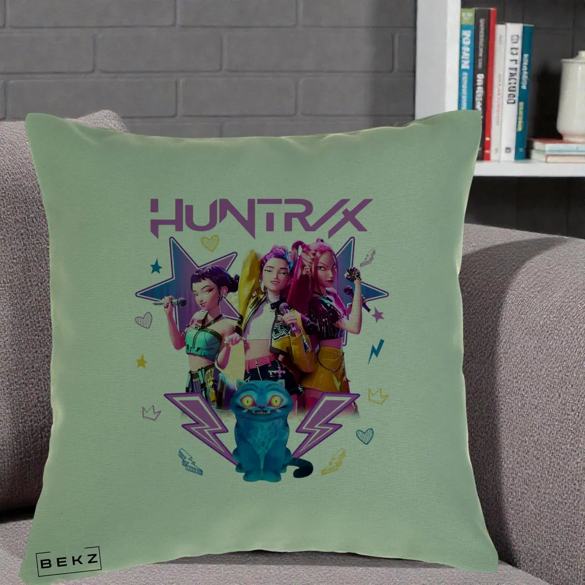 Perna Decorativa HUNTRX Trio 3D cu Pisica Fulgere, 40x40 cm, Verde, Husa Detasabila, Perna, BEKZ®