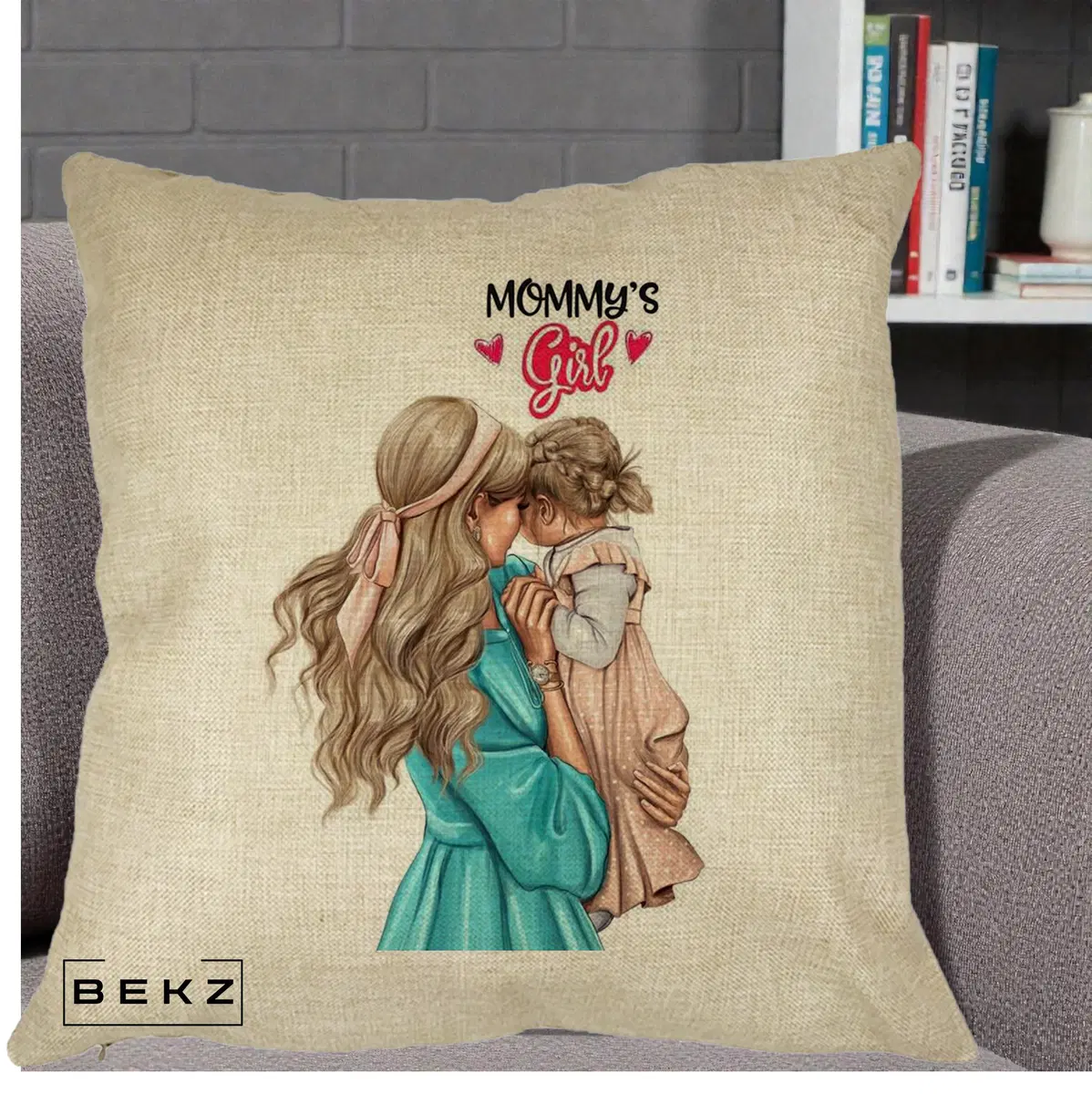 Perna Decorativa Mommy's Girl Mama si Fetita, 40x40 cm, Crem, Husa Detasabila, Perna, BEKZ®