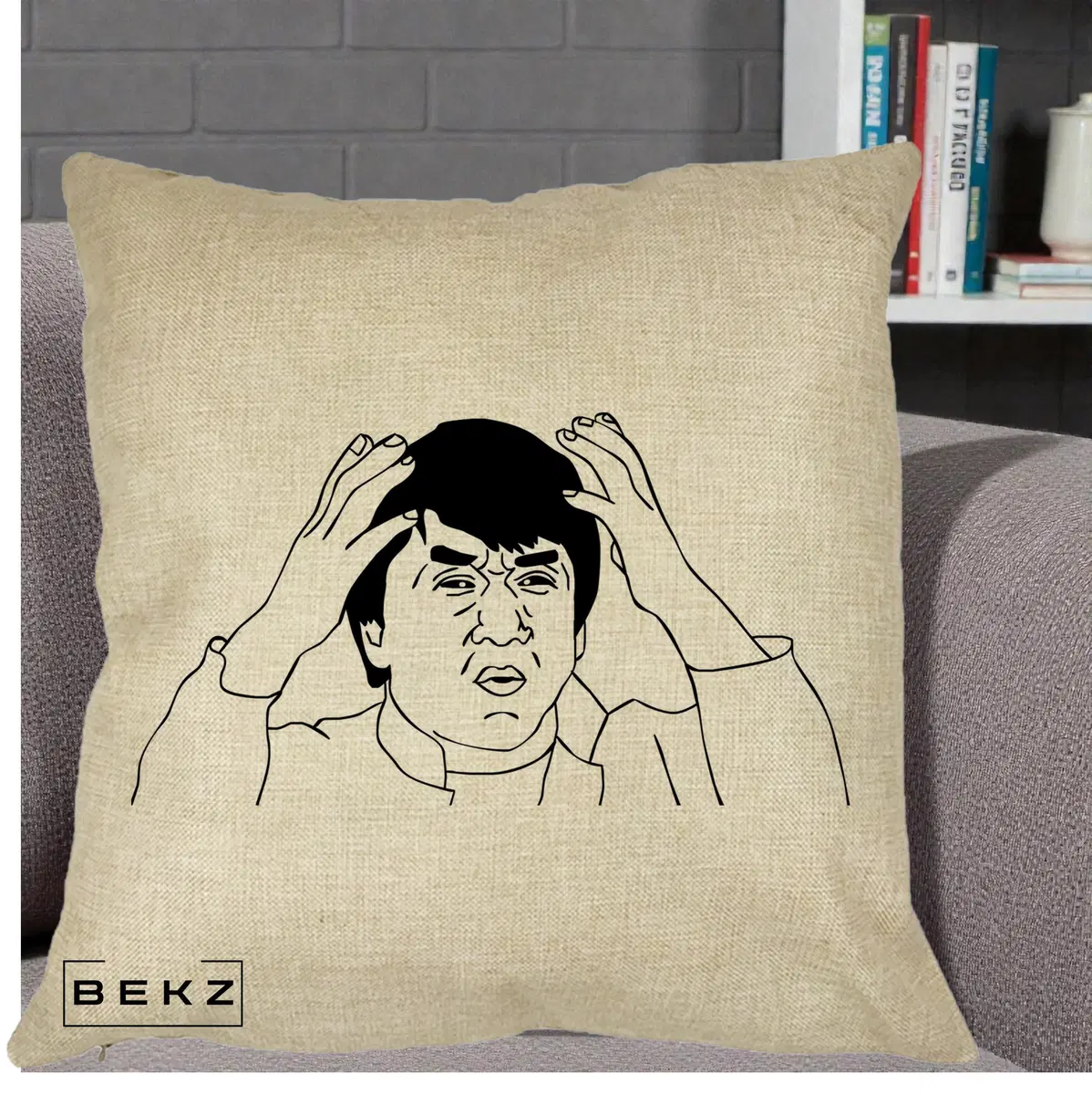 Perna Decorativa Jackie Chan WTF, 40x40 cm, Crem, Husa Detasabila, Perna, BEKZ®