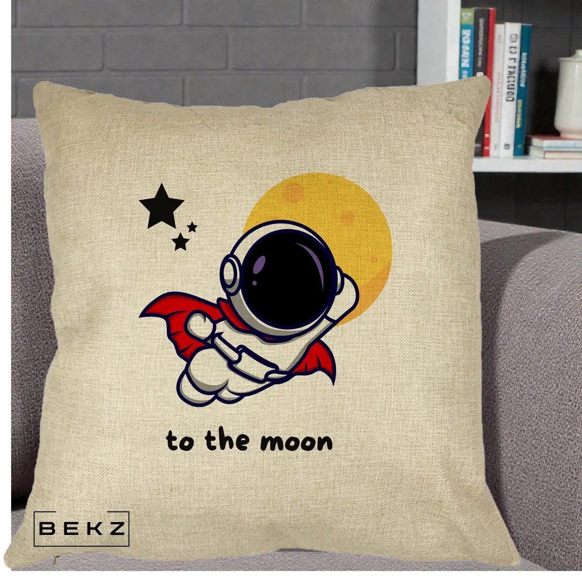 Perna Decorativa Astronaut To The Moon, 40x40 cm, Crem, Husa Detasabila, Perna, BEKZ®