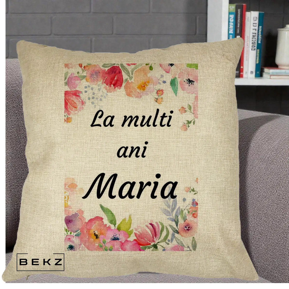 Perna Decorativa La Multi Ani Maria Flori Acuarela, 40x40 cm, Crem, Husa Detasabila, Perna, BEKZ®