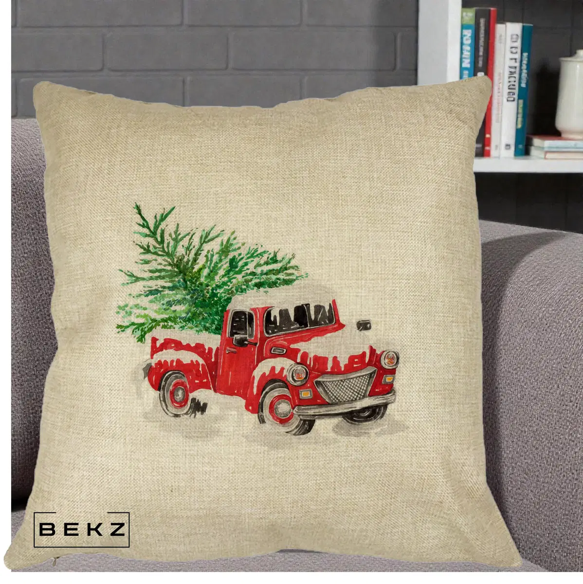 Perna Decorativa Camioneta Rosie Brad de Craciun, 40x40 cm, Crem, Husa Detasabila, Perna, BEKZ®