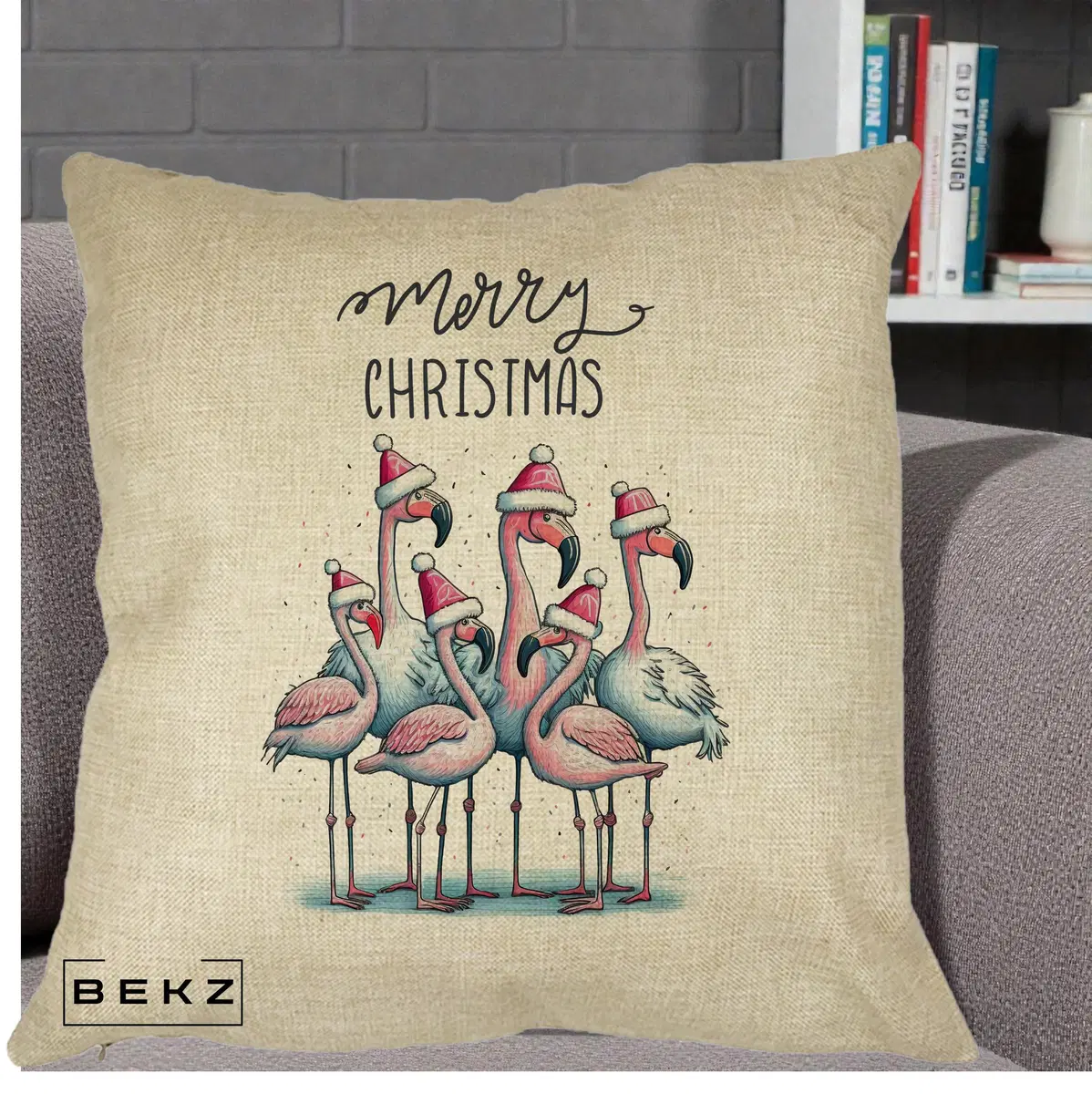 Perna Decorativa Flamingo Merry Christmas, 40x40 cm, Crem, Husa Detasabila, Perna, BEKZ®