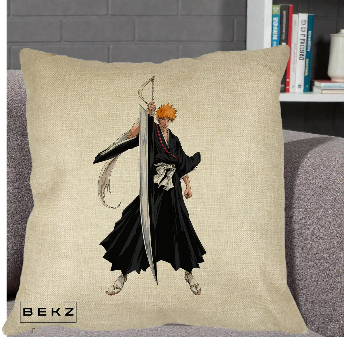 Perna Decorativa Bleach Ichigo Kurosaki Zangetsu, 40x40 cm, Crem, Husa Detasabila, Perna, BEKZ®