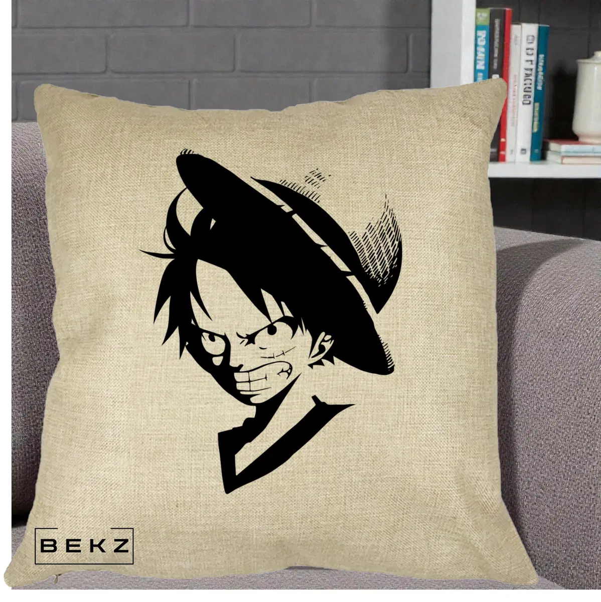 Perna Decorativa One Piece Luffy Silueta Alb-Negru, 40x40 cm, Crem, Husa Detasabila, Perna, BEKZ®