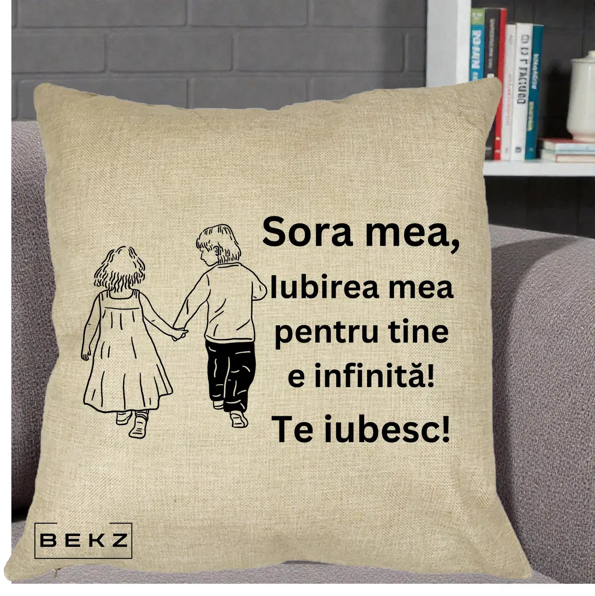 Perna Decorativa Sora Mea Te Iubesc Doua Fete Telefoane Violet Roz, 40x40 cm, Crem, Husa Detasabila, Perna, BEKZ®