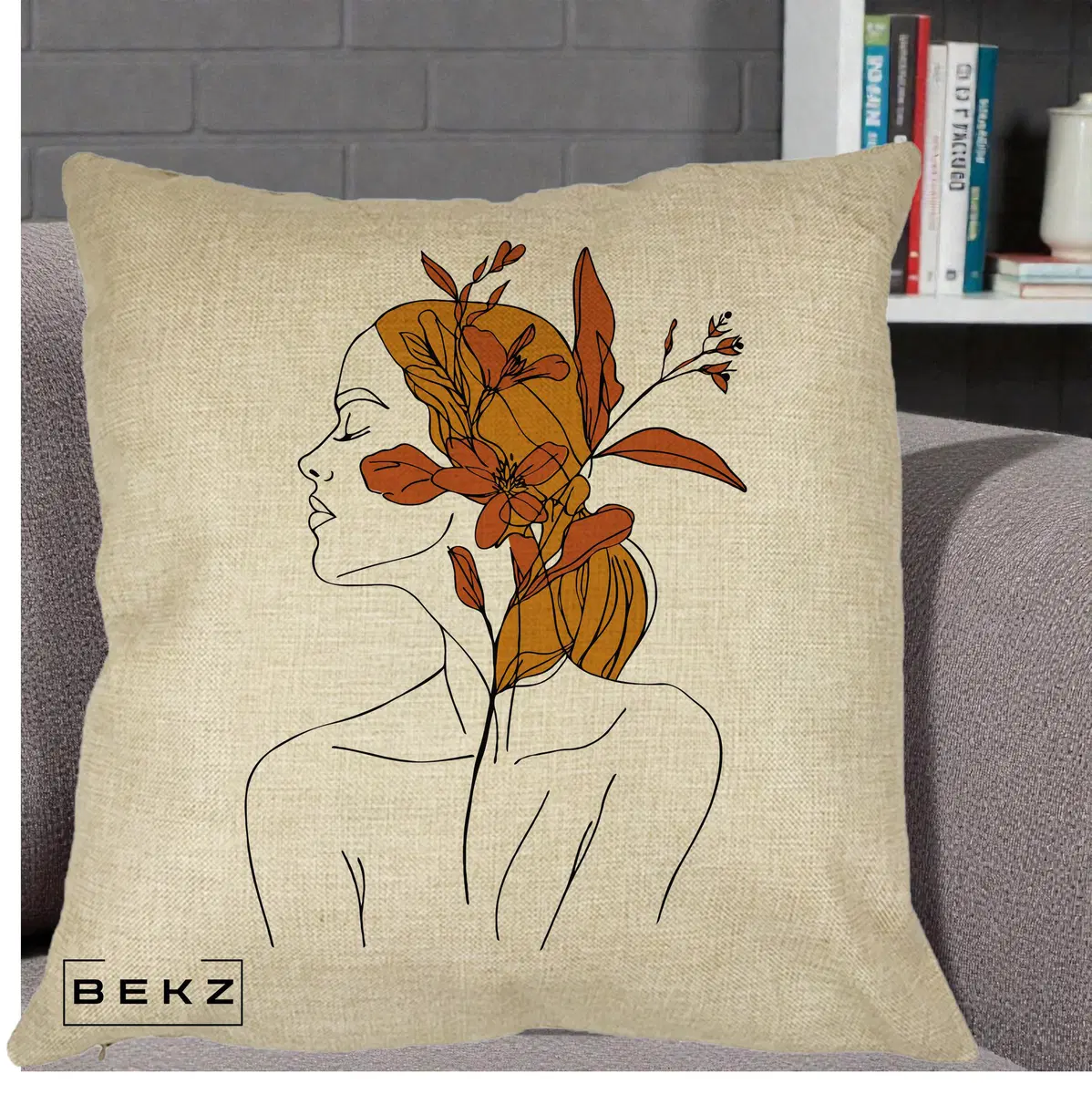 Perna Decorativa Portret Feminin Crin Ruginiu Auriu, 40x40 cm, Crem, Husa Detasabila, Perna, BEKZ®