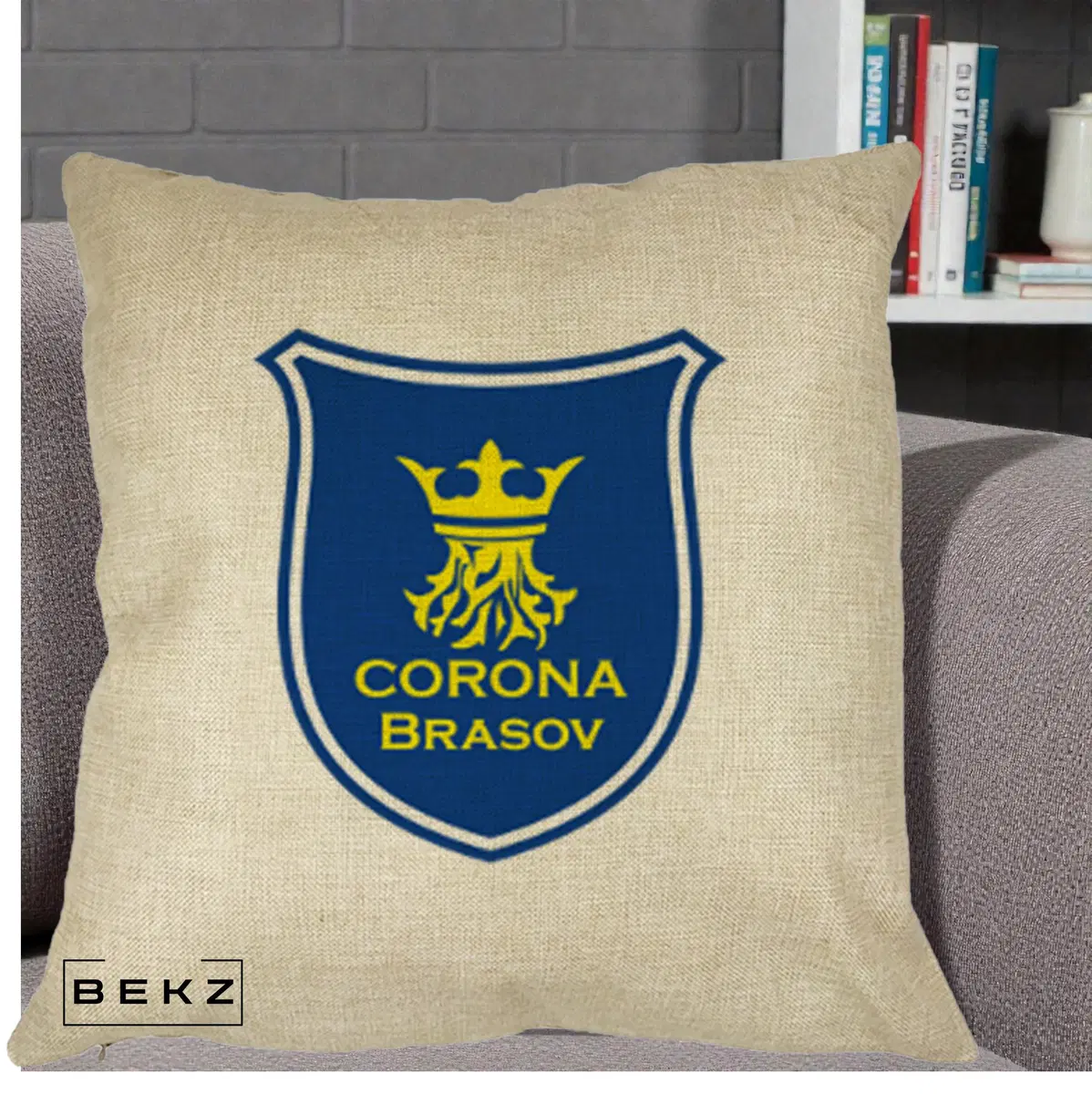 Perna Decorativa Corona Brasov Fotbal, 40x40 cm, Crem, Husa Detasabila, Perna, BEKZ®