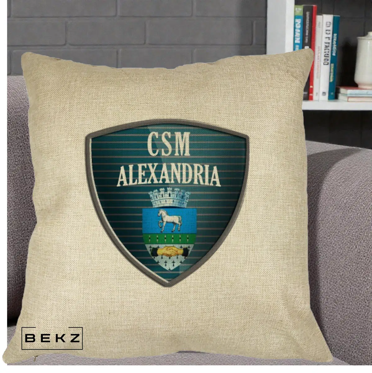 Perna Decorativa CSM Alexandria Fotbal, 40x40 cm, Crem, Husa Detasabila, Perna, BEKZ®