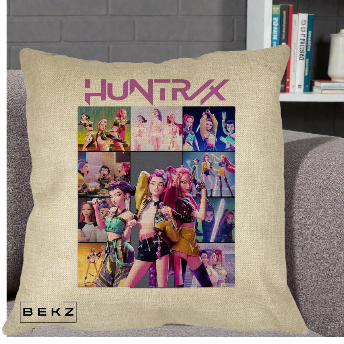 Perna Decorativa HUNTRX Colaj Animat Foto Grup, 40x40 cm, Crem, Husa Detasabila, Perna, BEKZ®