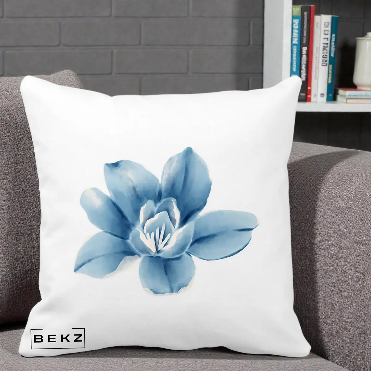 Perna Decorativa Magnolie Albastra Acuarela, 40x40 cm, Alba Mata, Husa Detasabila, Perna, BEKZ®