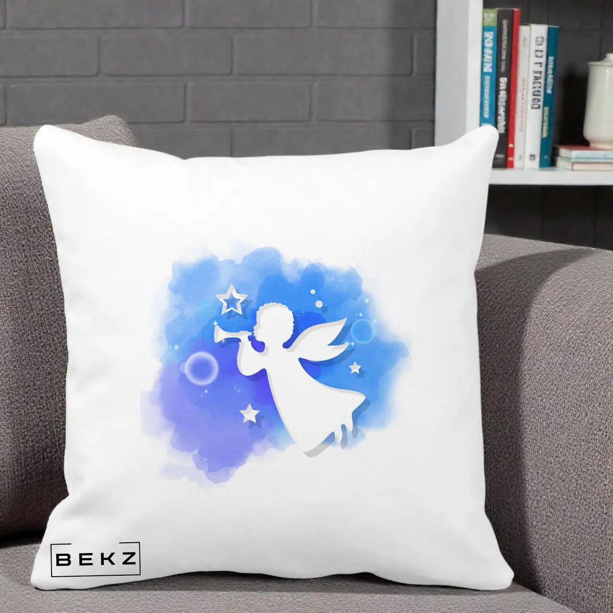 Perna Decorativa Inger cu Trompeta Albastru, 40x40 cm, Alba Mata, Husa Detasabila, Perna, BEKZ®