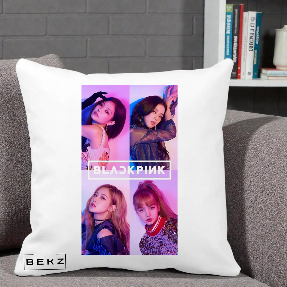 Perna Decorativa BLACKPINK Poster Colaj 4 Membre Violet Roz, 40x40 cm, Alba Mata, Husa Detasabila, Perna, BEKZ®
