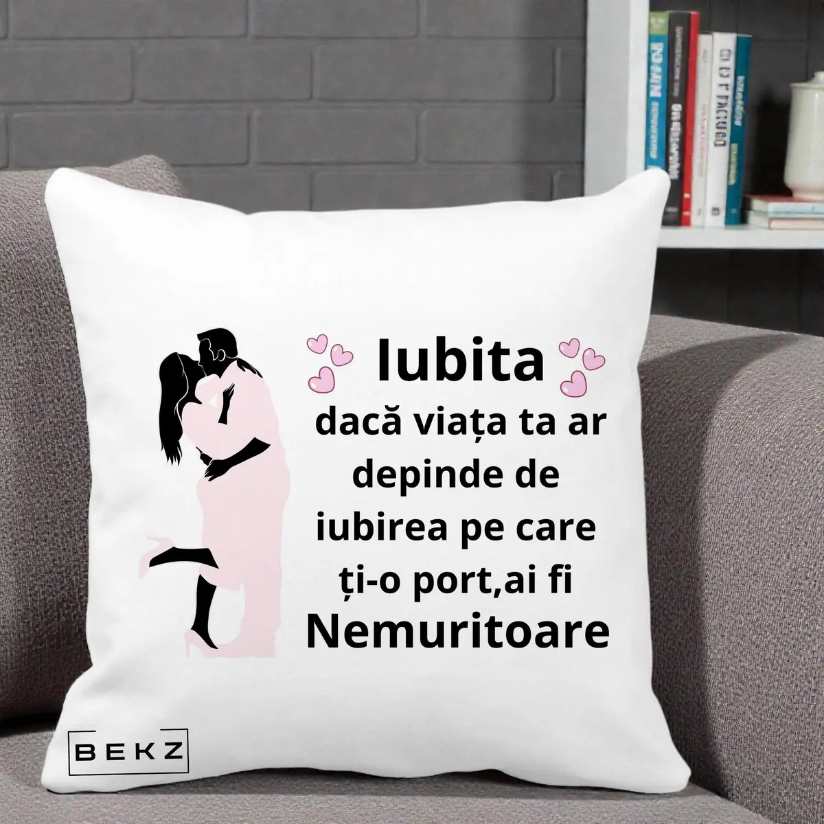 Perna Decorativa Iubita Nemuritoare cu Cuplu Acuarela Roz si Inimi, 40x40 cm, Alba Mata, Husa Detasabila, Perna, BEKZ®