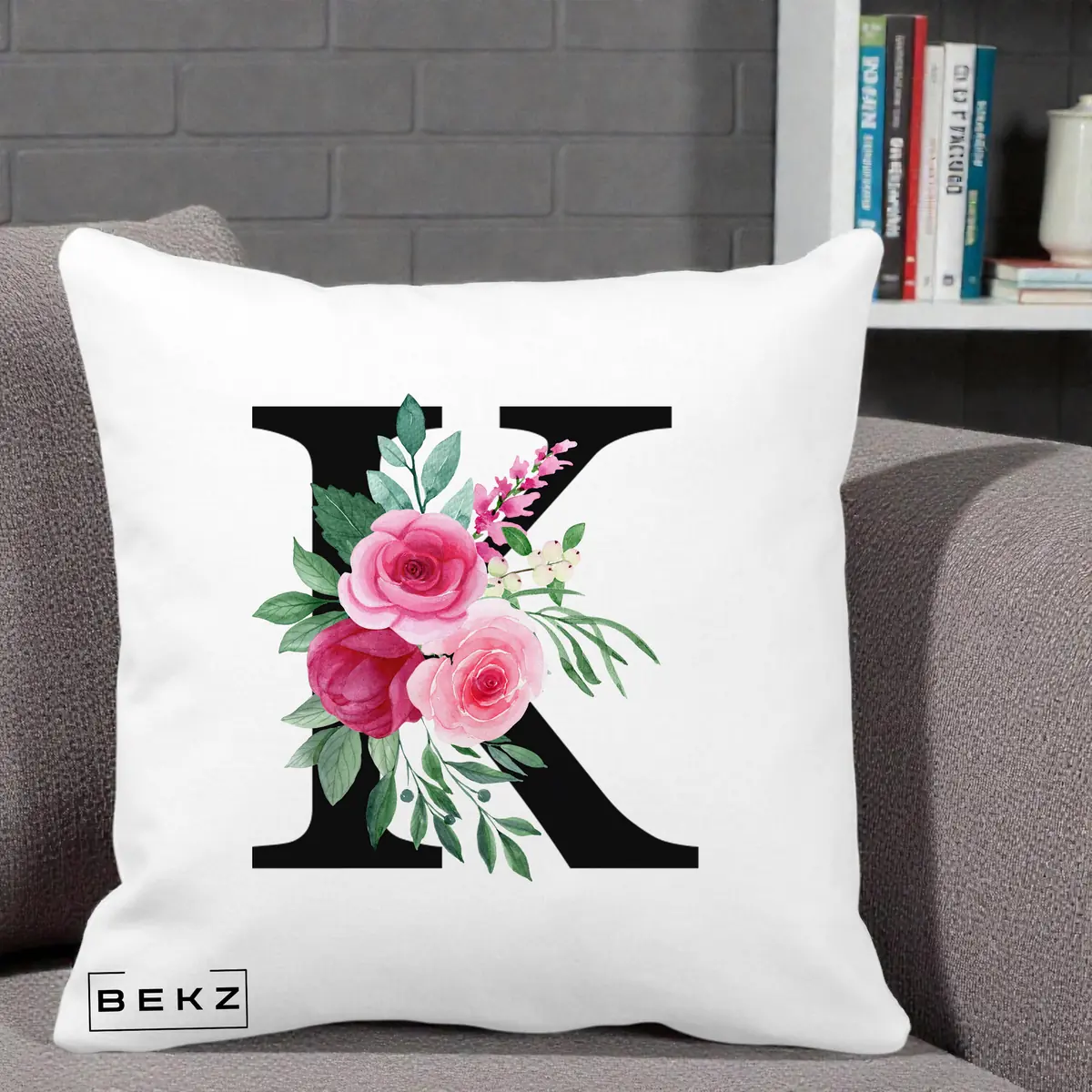 Perna Decorativa Monograma Florala Litera K, 40x40 cm, Alba Mata, Husa Detasabila, Perna, BEKZ®