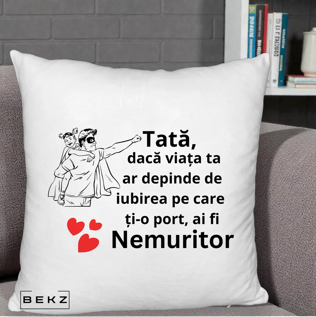 Perna Decorativa Tata Nemuritor Lectura, 40x40 cm, Alb Pufos, Husa Detasabila, Perna, BEKZ®