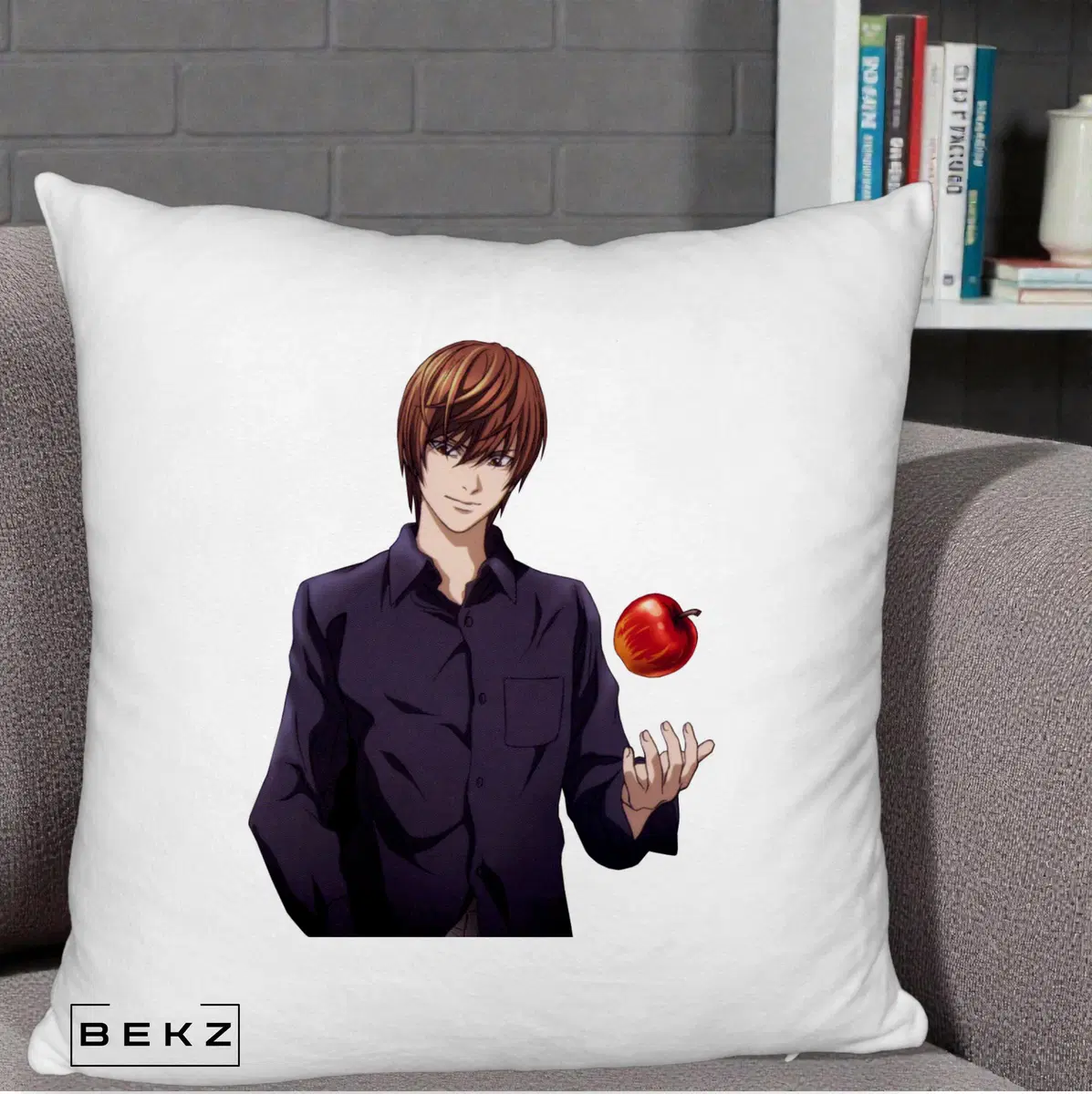 Perna Decorativa Death Note Light Yagami cu Mar, 40x40 cm, Alb Pufos, Husa Detasabila, Perna, BEKZ®