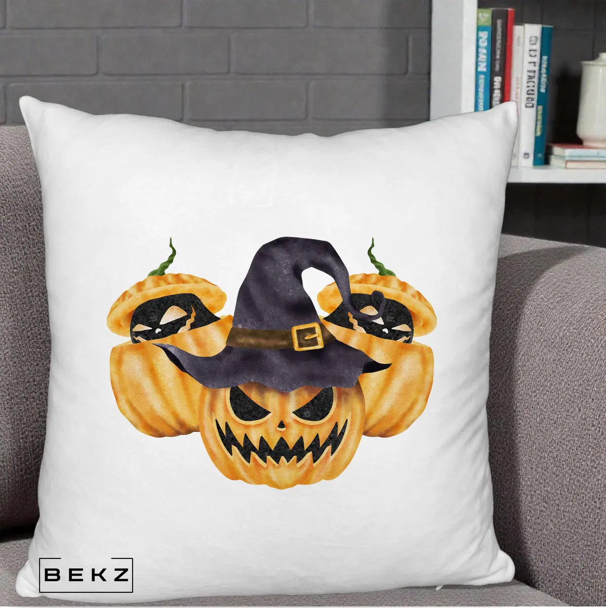 Perna Decorativa Trio Dovleci Jack-o-Lantern cu Palarie Vrajitoare, 40x40 cm, Alb Pufos, Husa Detasabila, Perna, BEKZ®