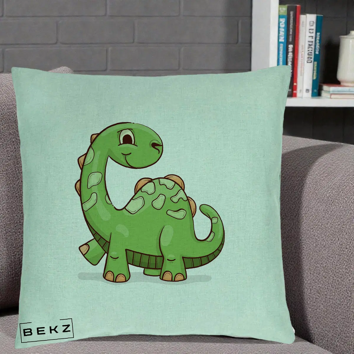 Perna Decorativa Brontosaur Verde Simpatic, 40x40 cm, Verde Menta, Husa Detasabila, Perna, BEKZ®