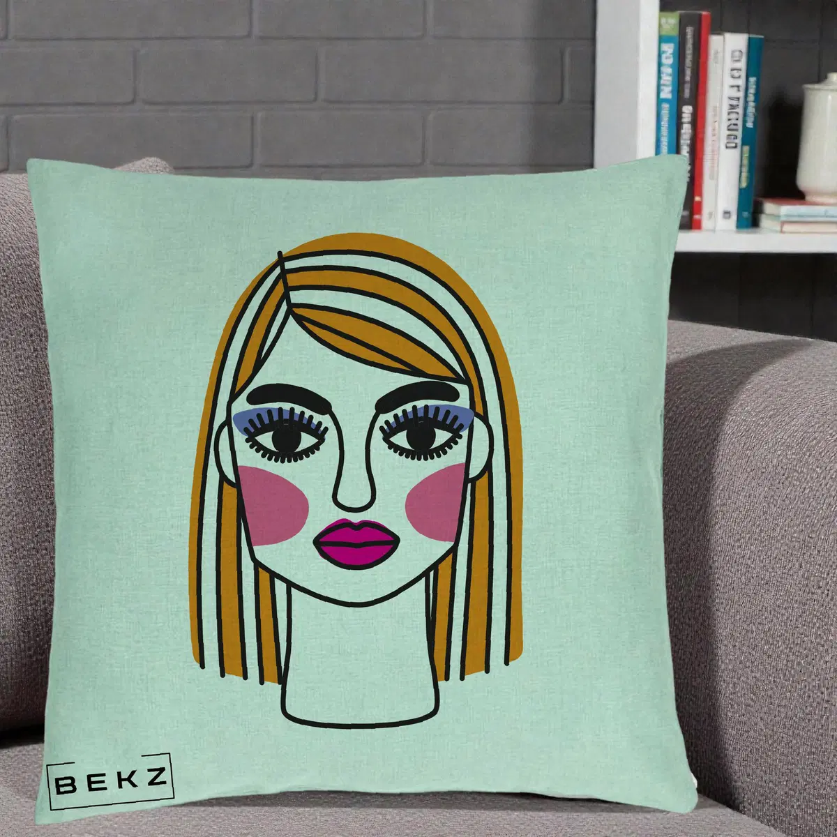 Perna Decorativa Portret Pop Art Fata, 40x40 cm, Verde Menta, Husa Detasabila, Perna, BEKZ®