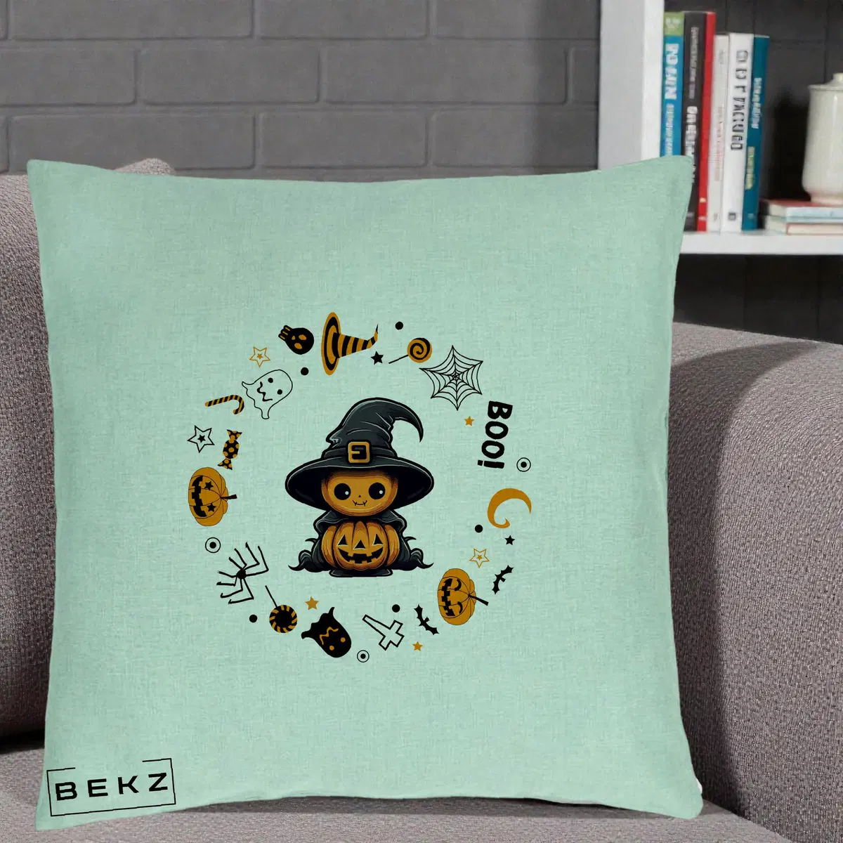 Perna Decorativa Halloween Dovleac Vrajitor Boo cu Simboluri, 40x40 cm, Verde Menta, Husa Detasabila, Perna, BEKZ®