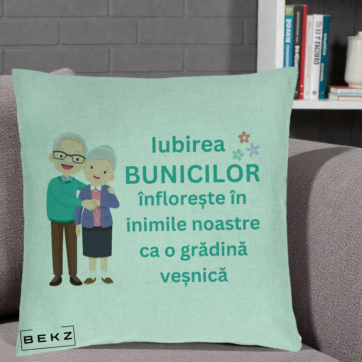 Perna Decorativa Bunicii Iubirea Infloreste Cuplu Senior Teal, 40x40 cm, Verde Menta, Husa Detasabila, Perna, BEKZ®